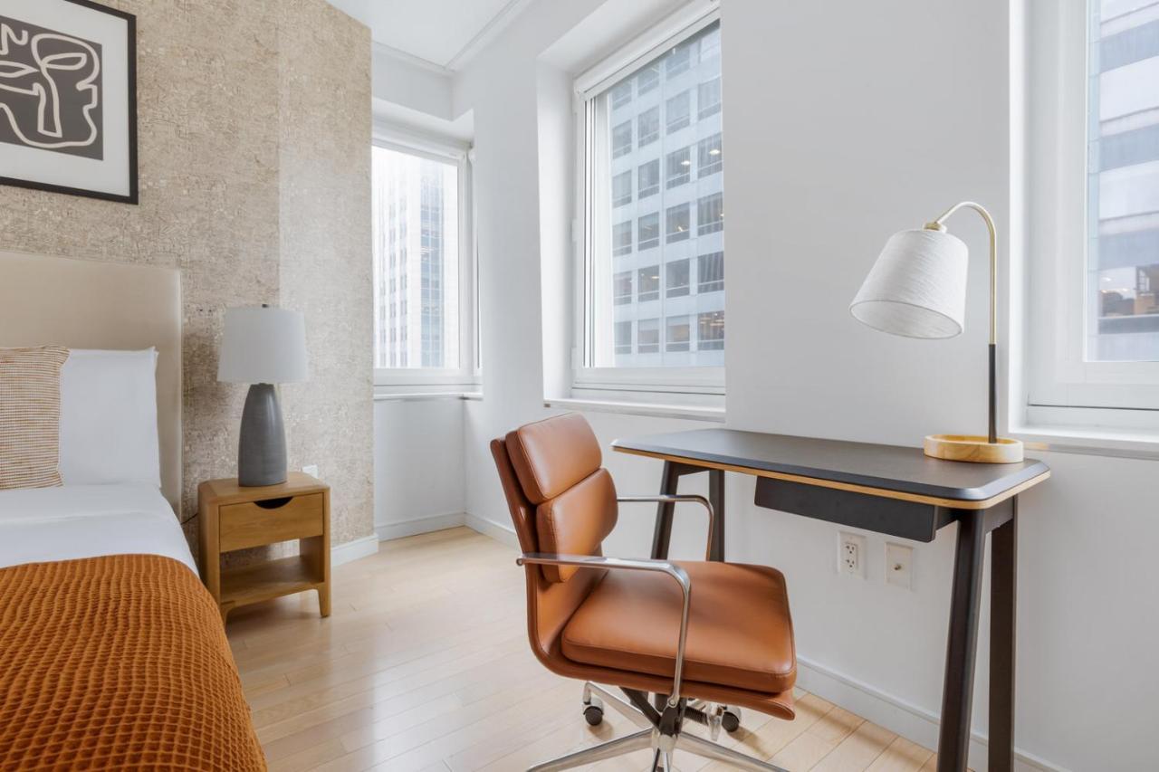 Midtown 1br W Doorman Gym Wd Nr Rock Center Nyc-1127 Apartamento