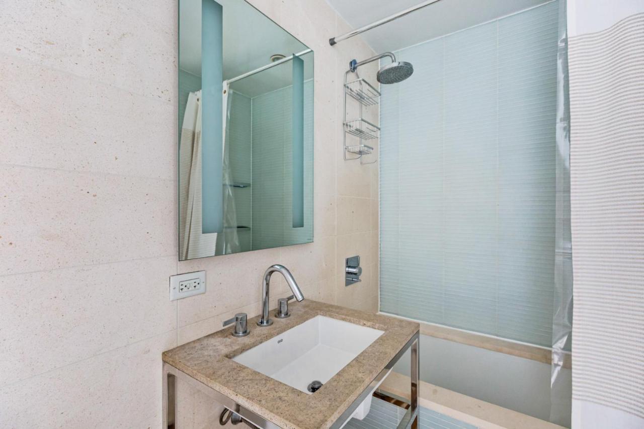 Midtown 1br W Doorman Gym Wd Nr Rock Center Nyc-1127 Apartamento Nueva York